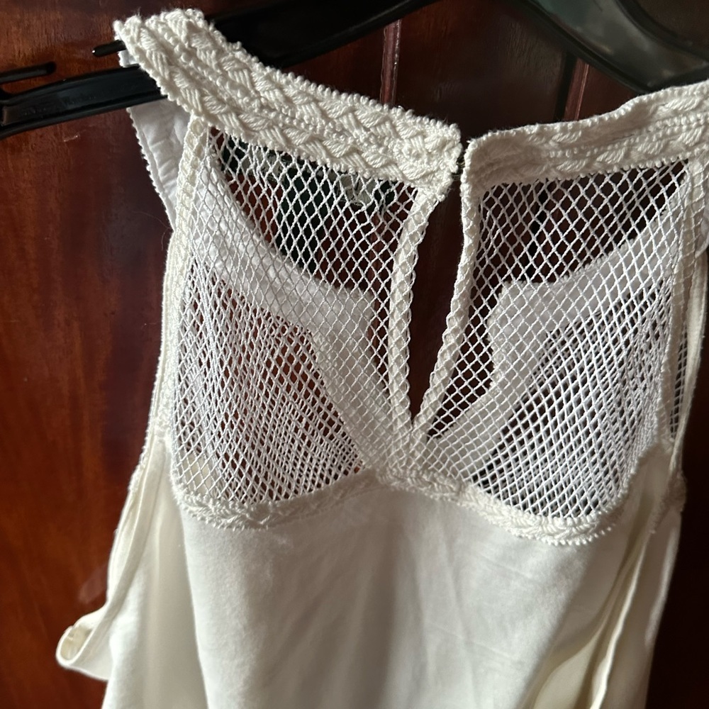 Ralph Lauren crochet tank top size 1x . Stunning details. Off white . Tried on. - Picture 6 of 6